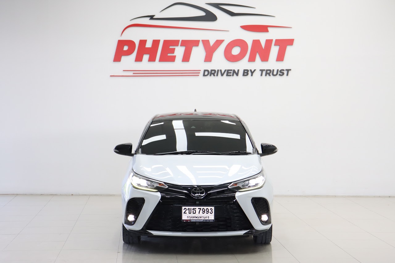 2021 Toyota Yaris 1.2Sport Premium Black roof รูปที่ 9