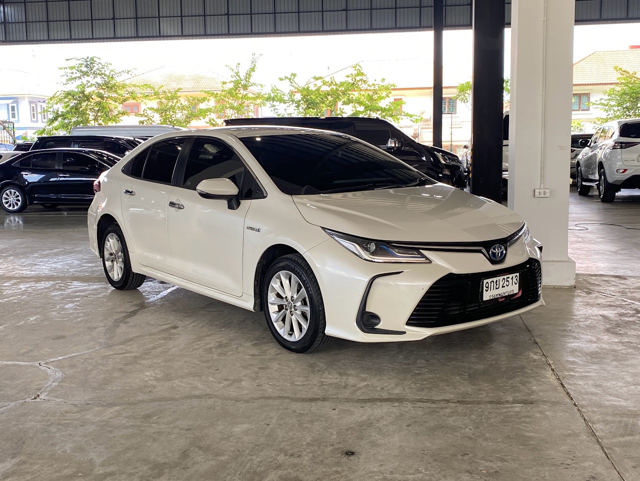 2019 Toyota Altis (New) 1.8Hybrid MID รูปที่ 5