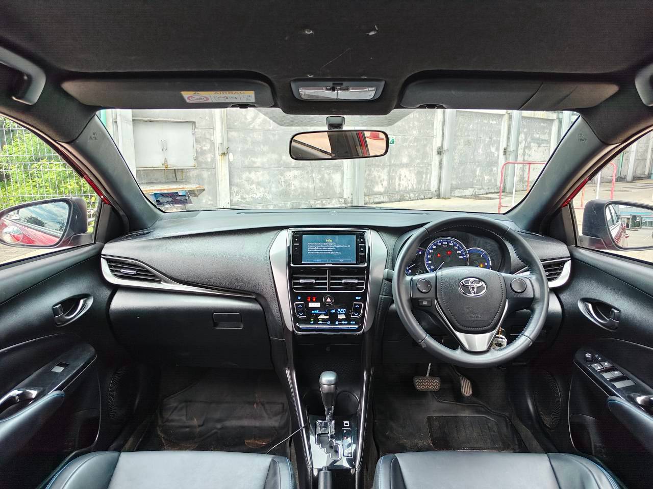 2022 Toyota Yaris 1.2Sport รูปที่ 2