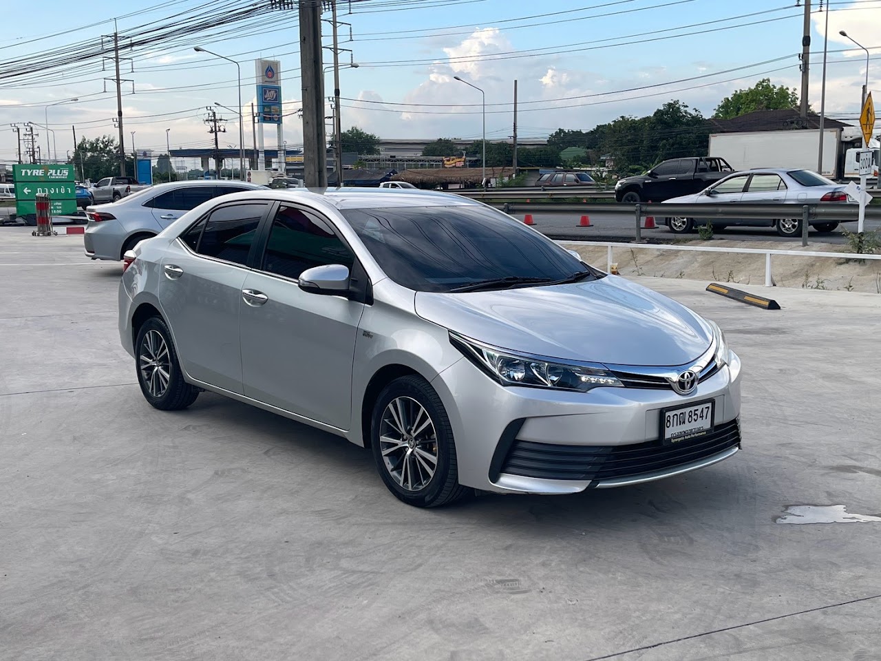 2018 Toyota Altis 1.6G รูปที่ 3