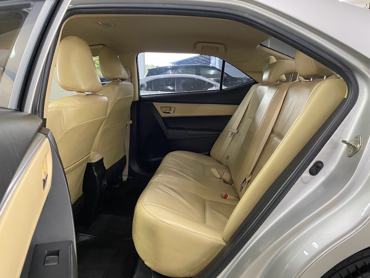 2018 Toyota Altis 1.6G รูปที่ 16