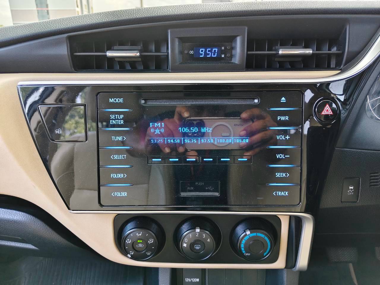 2017 Toyota Altis 1.6G รูปที่ 5