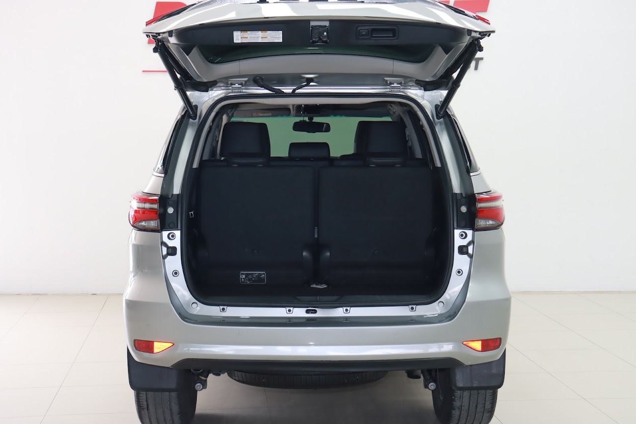 2022 Toyota Fortuner 2.4V 2WD MNC