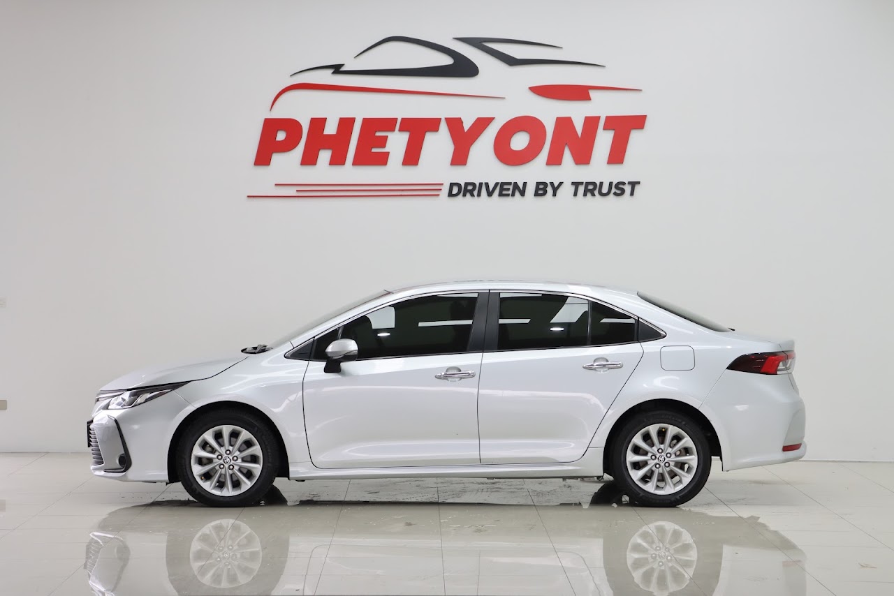 2021 Toyota Altis 1.6G มือสอง สีบรอนซ์เงิน รูปที่ 13