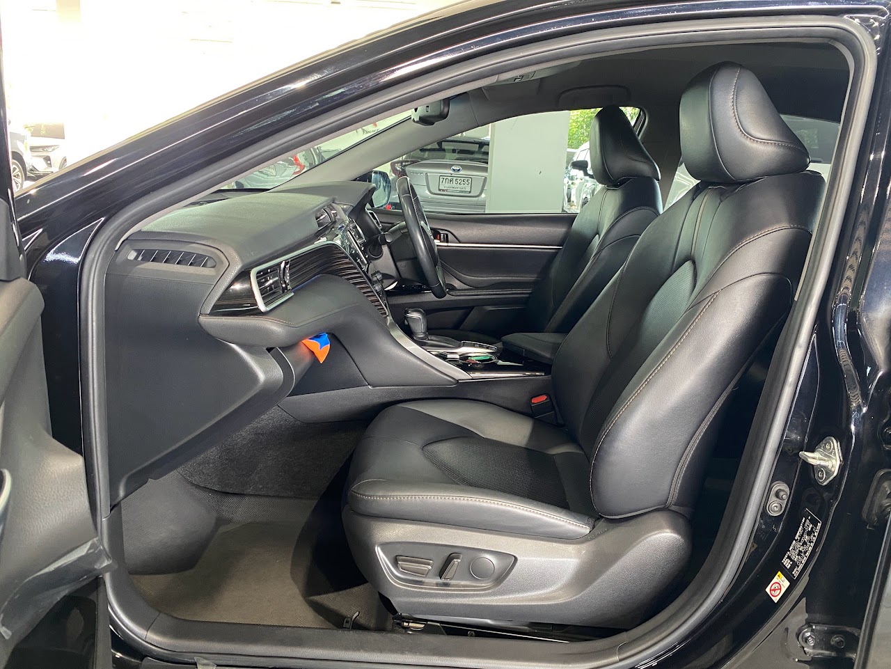 2021 Toyota Camry 2.0G รูปที่ 13