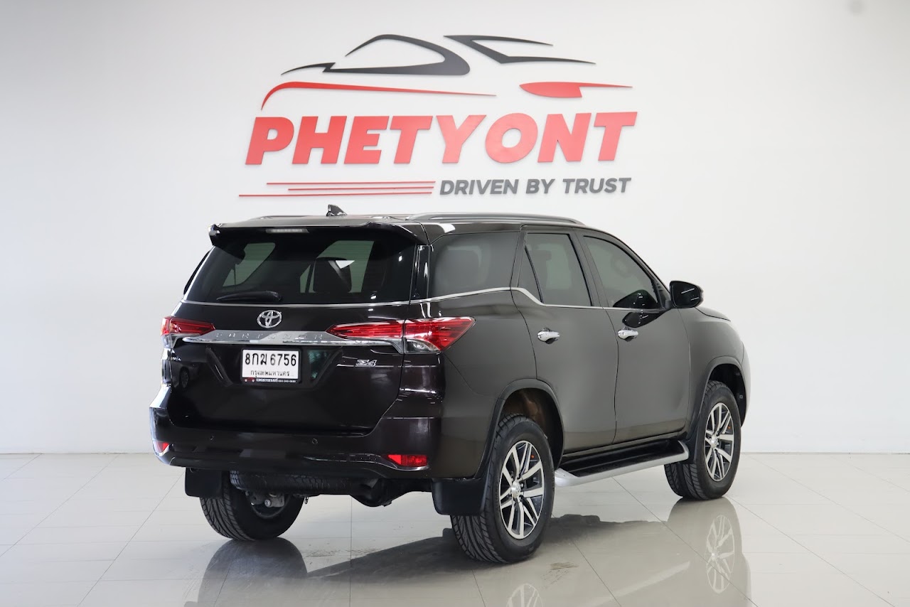 2018 Toyota Fortuner 2.4V 4WD รูปที่ 7