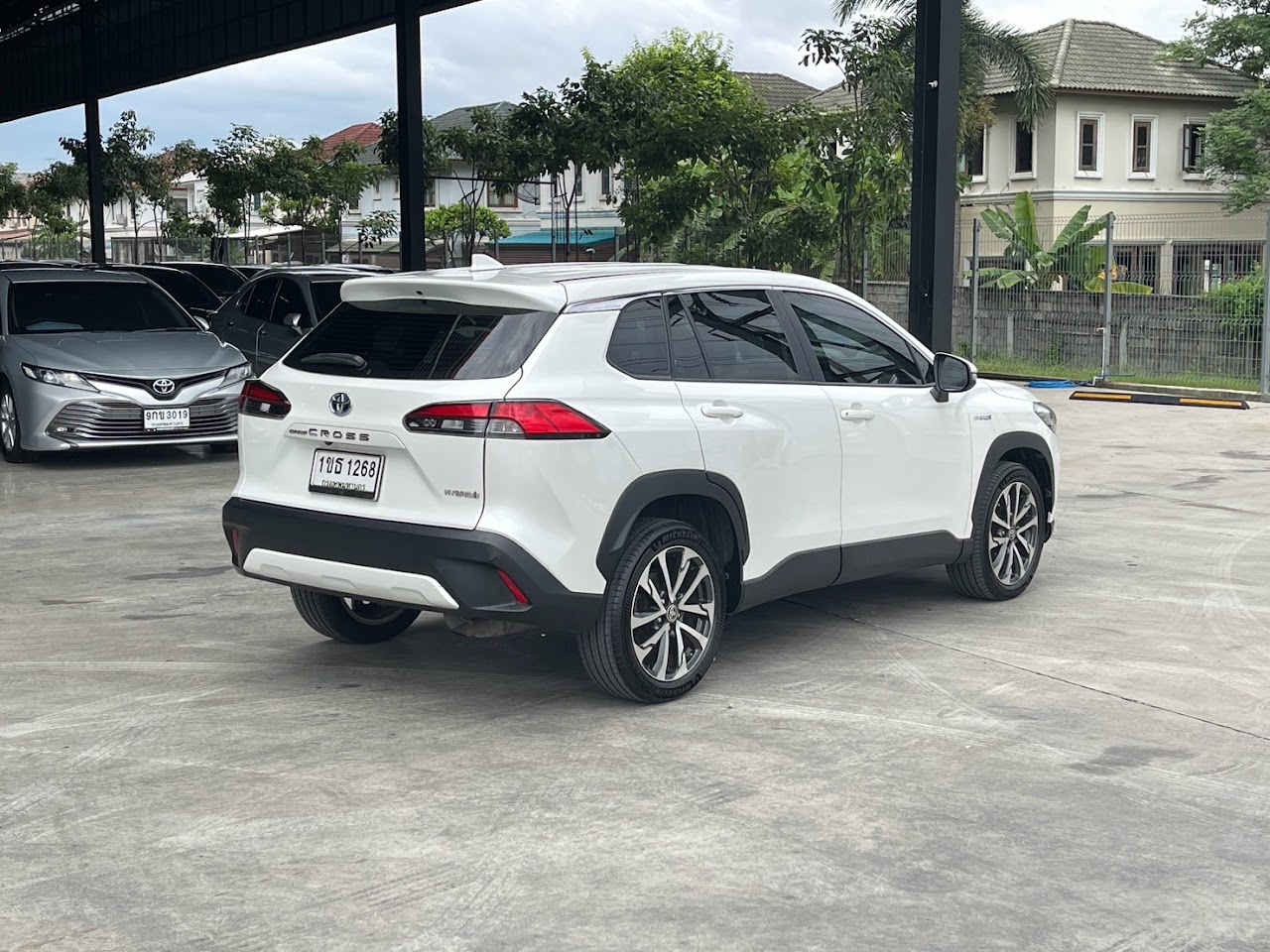 2020 Toyota Corolla Cross 1.8Hybrid Premium รูปที่ 6