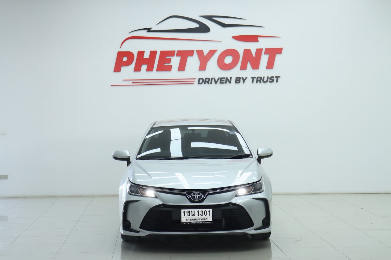 2020 Toyota Altis 1.6G มือสอง สีบรอนซ์เงิน รูปที่ 9