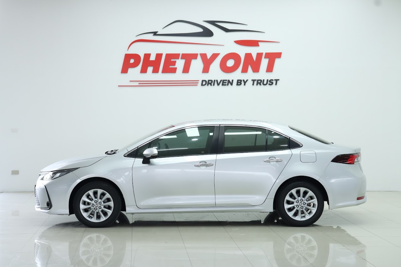 2020 Toyota Altis 1.6G มือสอง สีบรอนซ์เงิน รูปที่ 13
