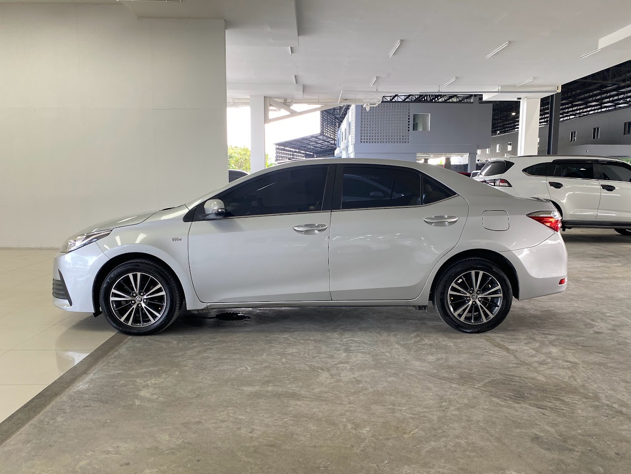 2018 Toyota Altis 1.6G รูปที่ 7