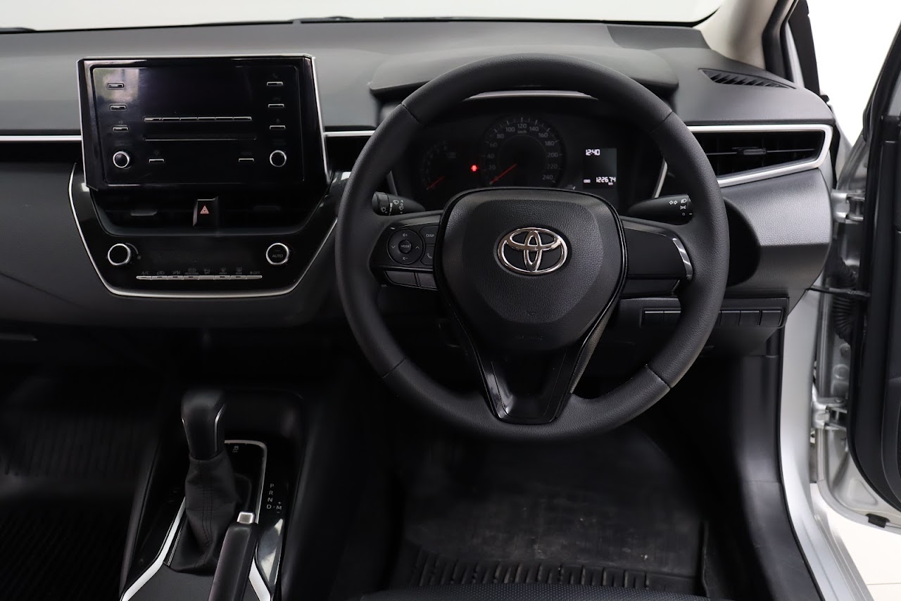 2021 Toyota Altis 1.6G มือสอง สีบรอนซ์เงิน รูปที่ 6