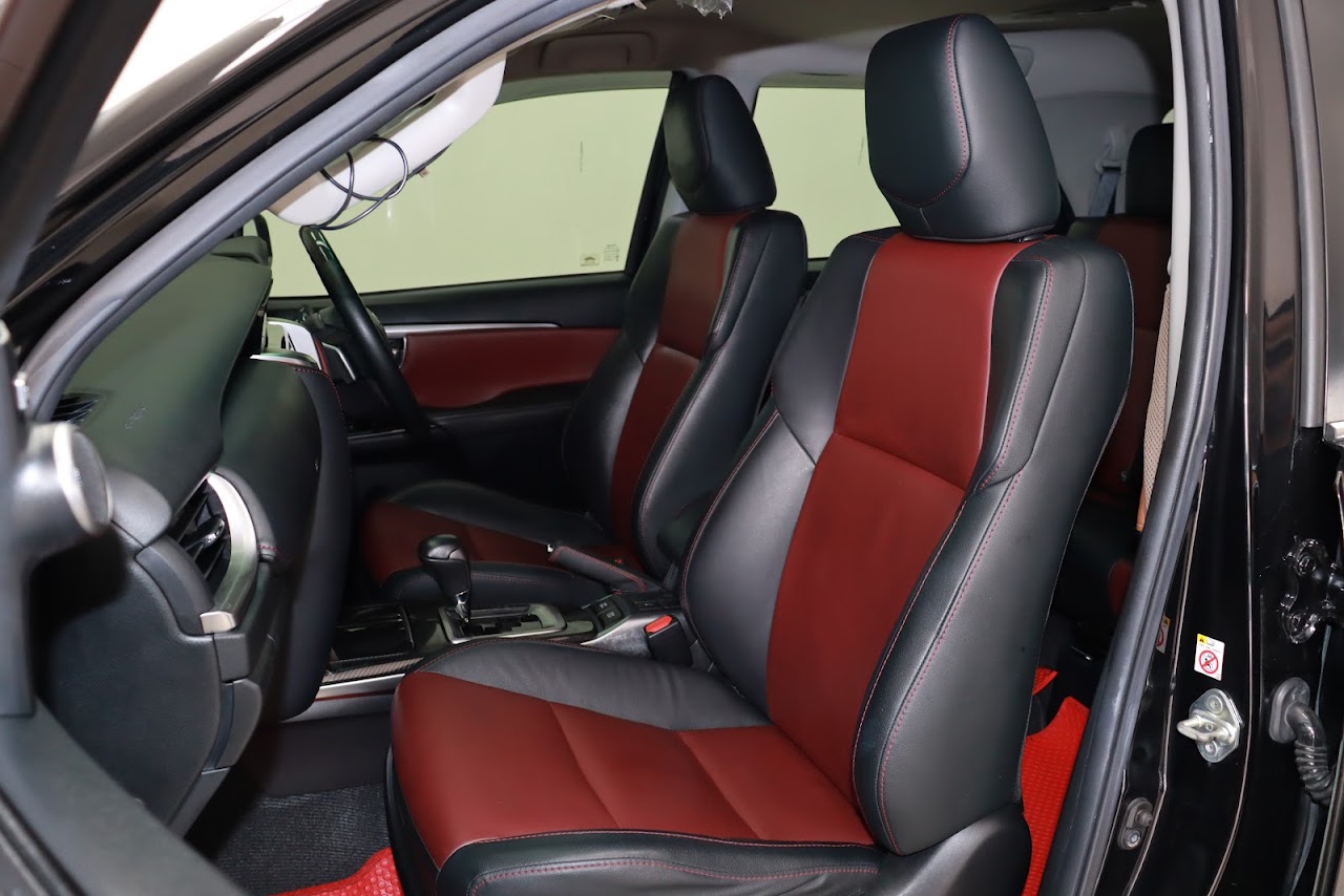 2018 Toyota Fortuner 2.8TRD-SPORTIVO 2WD รูปที่ 3