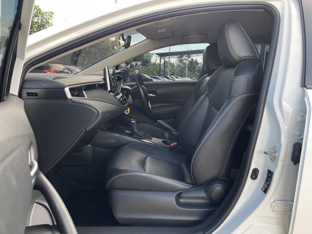 2021 Toyota Altis 1.6G มือสอง สีขาว รูปที่ 16