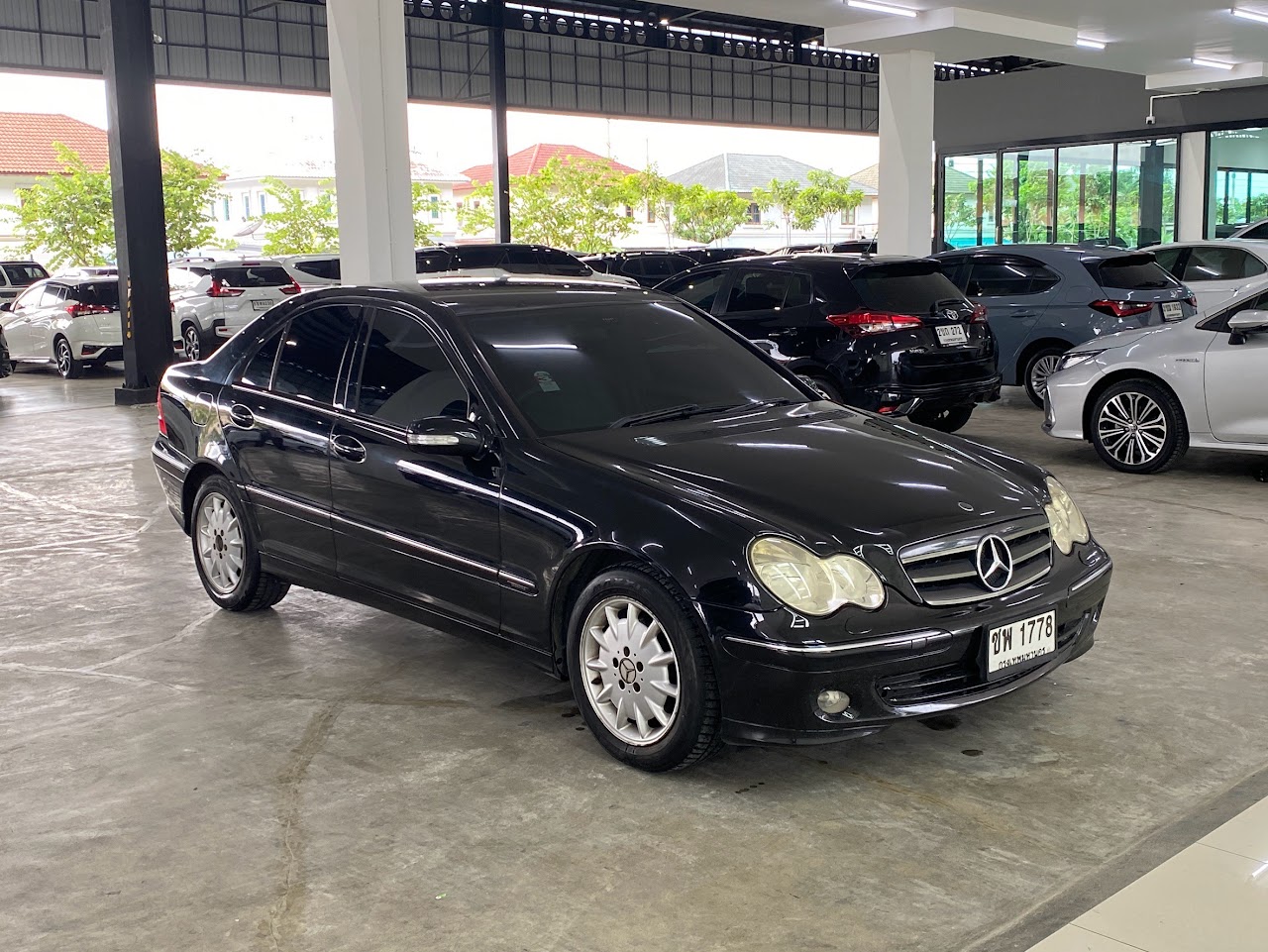 2004 Mercedes-Benz C180K C180K รูปที่ 2