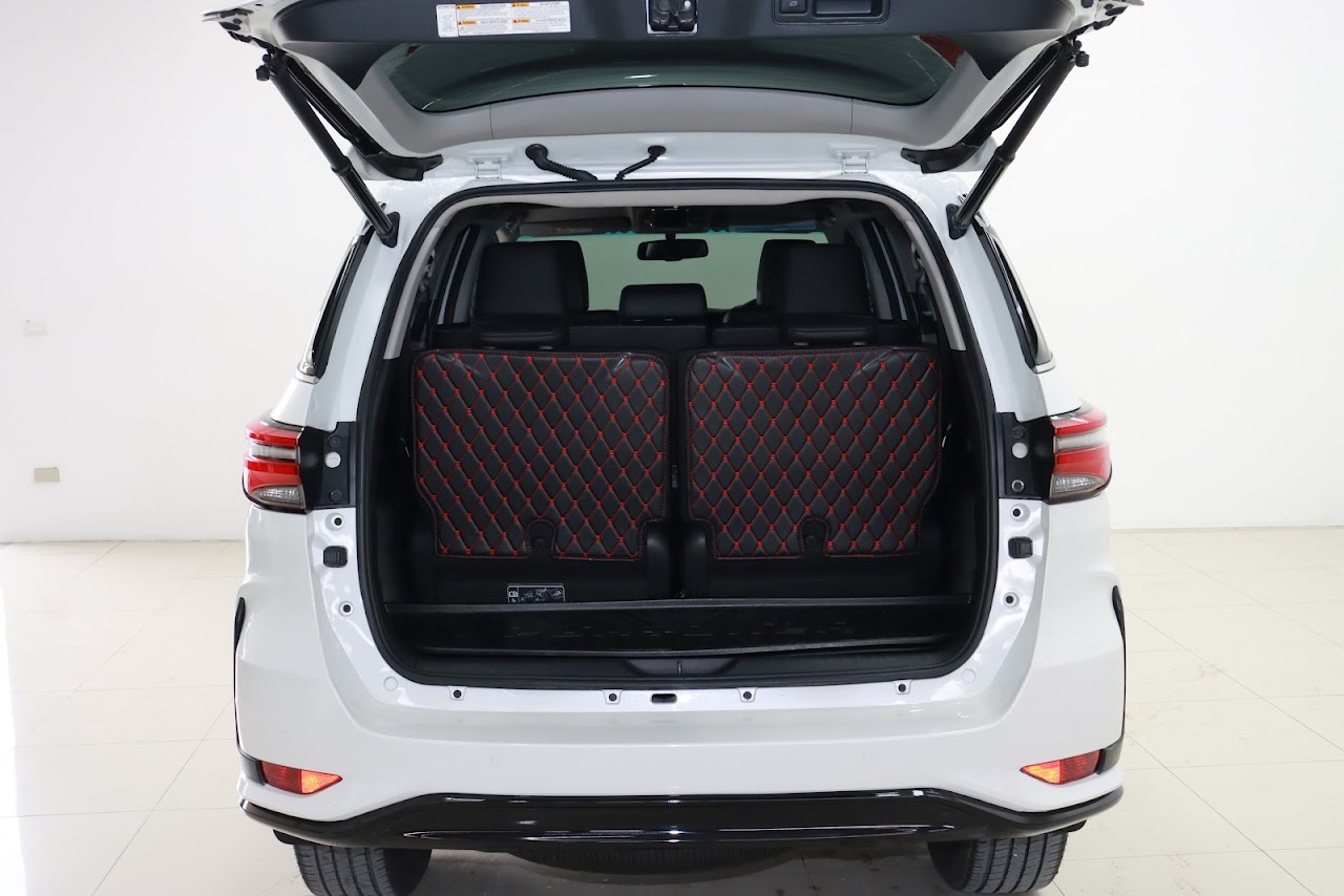 2023 Toyota Fortuner 2.4Leader V 2WD รูปที่ 2