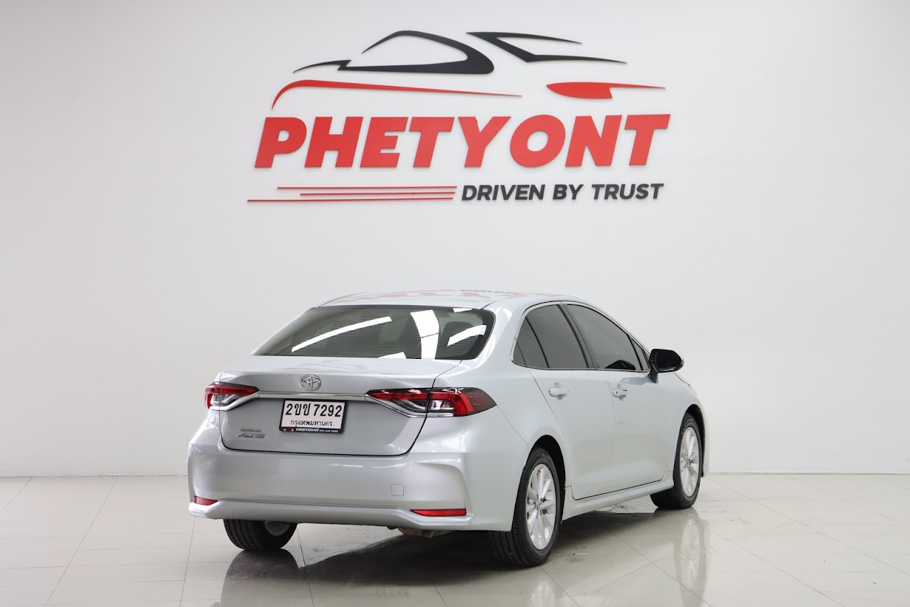 2021 Toyota Altis 1.6G มือสอง สีบรอนซ์เงิน รูปที่ 8