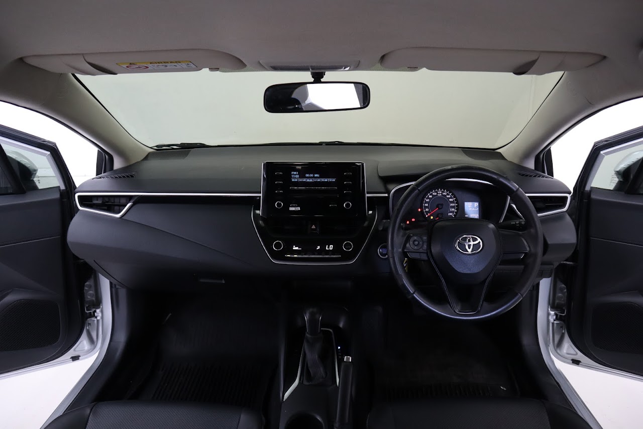 2020 Toyota Altis 1.6G มือสอง สีบรอนซ์เงิน รูปที่ 9