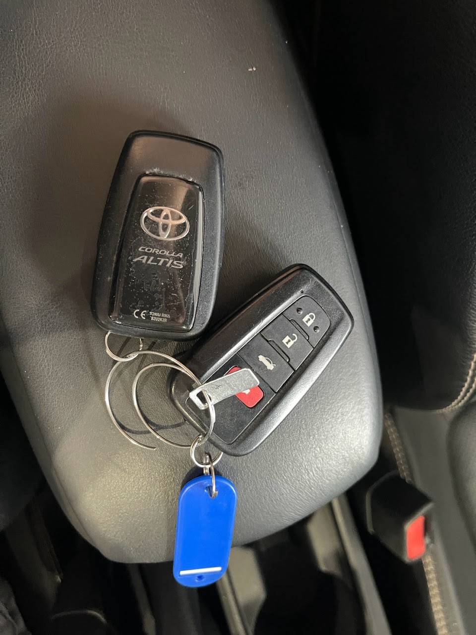 2020 Toyota Altis 1.6G มือสอง สีบรอนซ์เงิน รูปที่ 22