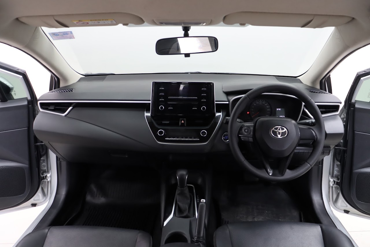 2021 Toyota Altis 1.6G มือสอง สีบรอนซ์เงิน รูปที่ 7