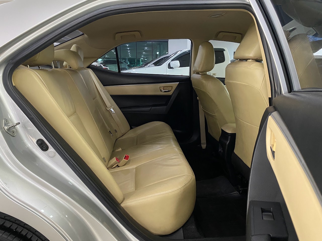 2018 Toyota Altis 1.6G รูปที่ 14