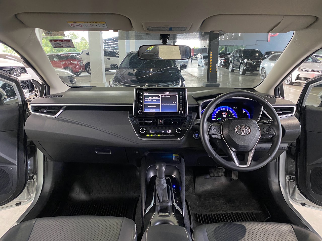 2022 Toyota Altis 1.8Hybrid Premium มือสอง สีบรอนซ์เงิน รูปที่ 17