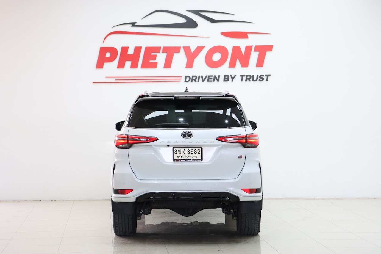 2023 Toyota Fortuner 2.8GR Sport 4WD Black-Top