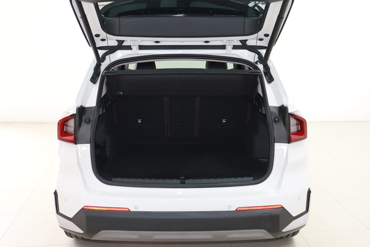 2023 BMW X1 X1 sDrive18i รูปที่ 2
