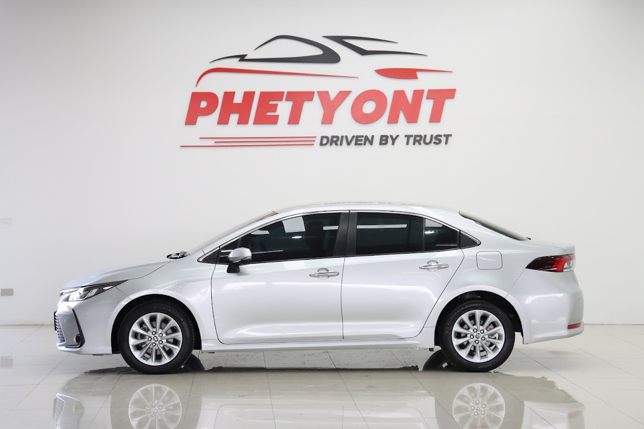 2021 Toyota Altis 1.6G มือสอง สีบรอนซ์เงิน รูปที่ 13