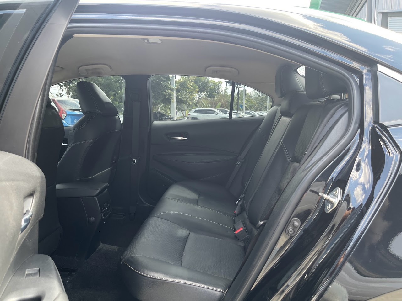 2022 Toyota Altis (New) 1.8Hybrid Premium รูปที่ 15