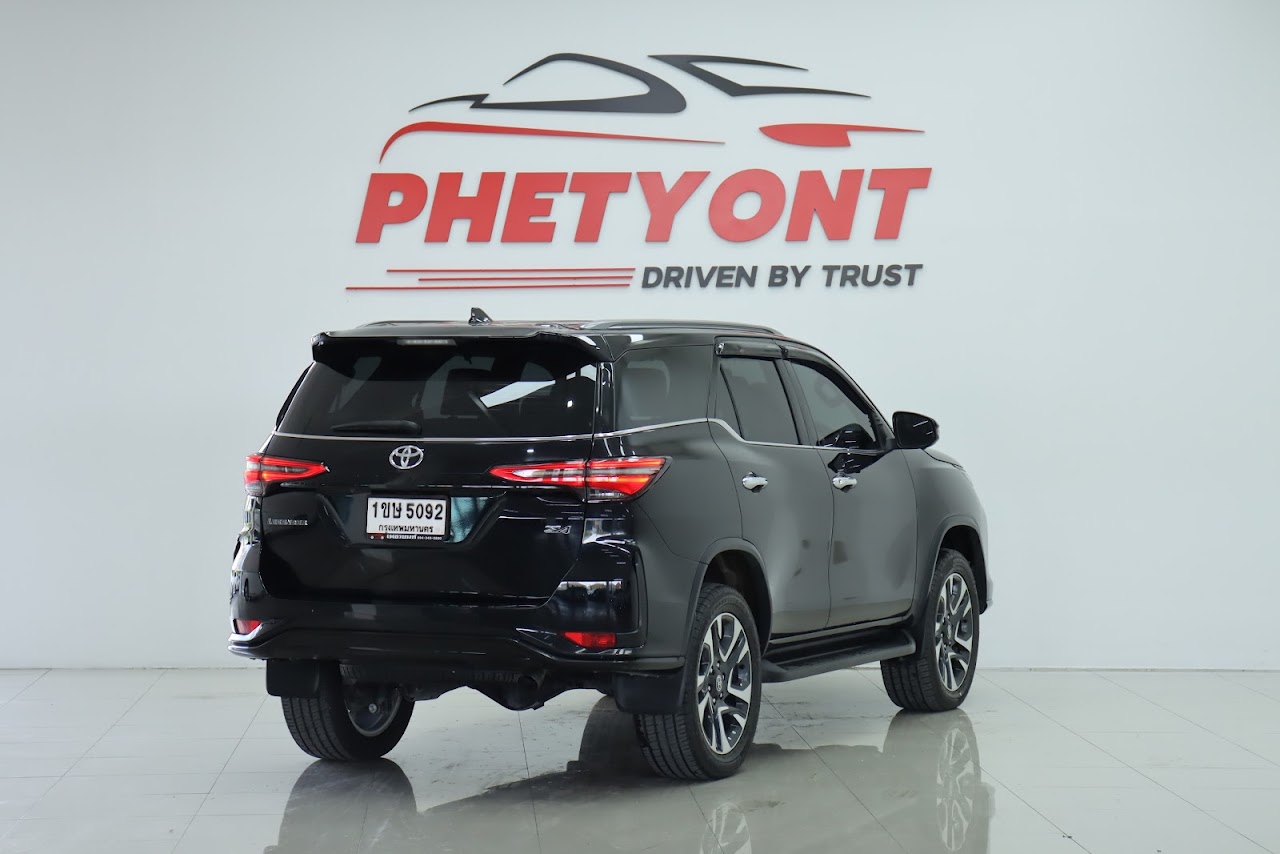 2021 Toyota Fortuner 2.4 Legender 4WD รูปที่ 7