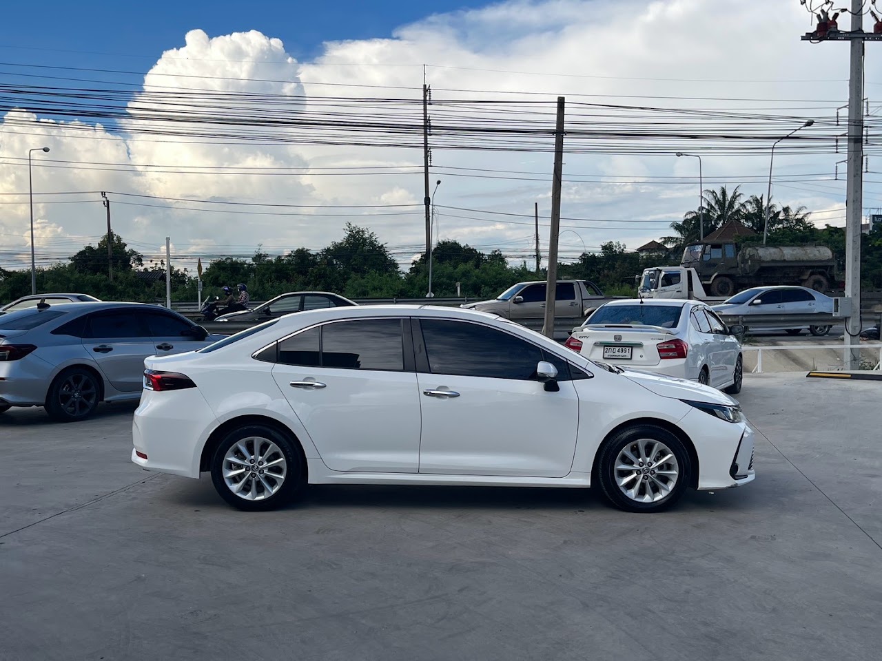 2021 Toyota Altis 1.6G มือสอง สีขาว รูปที่ 4