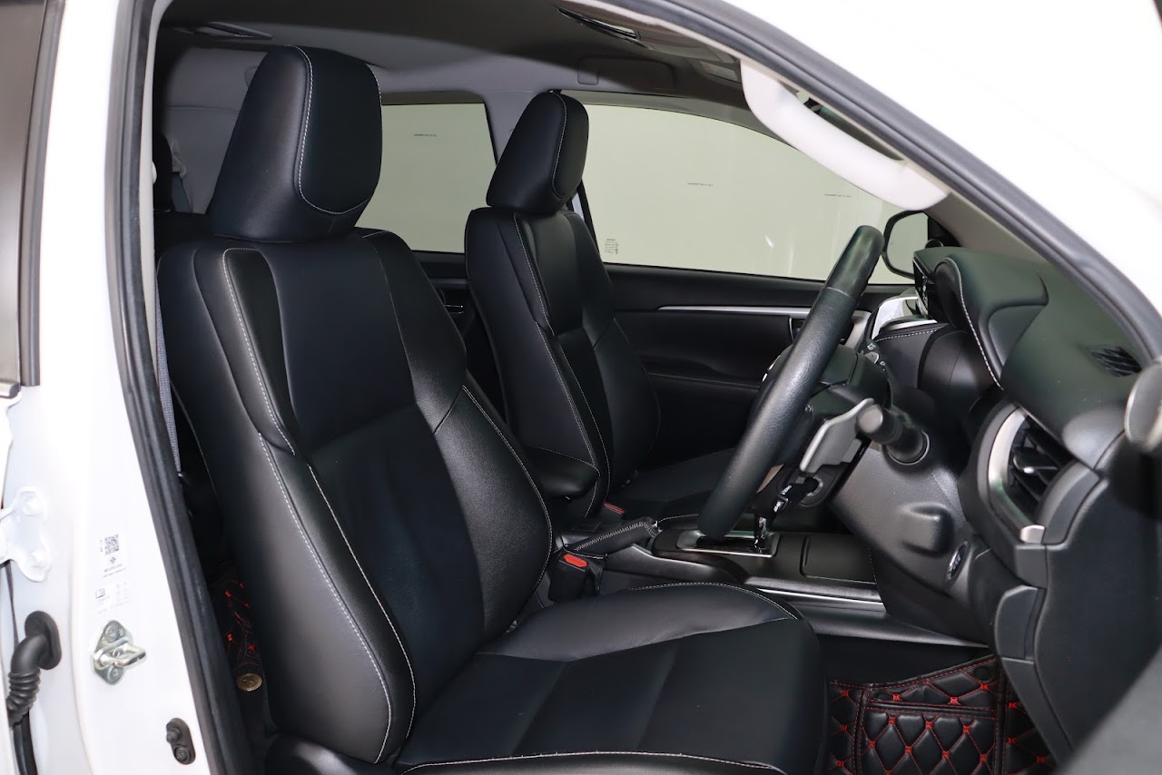 2023 Toyota Fortuner 2.4Leader V 2WD รูปที่ 10