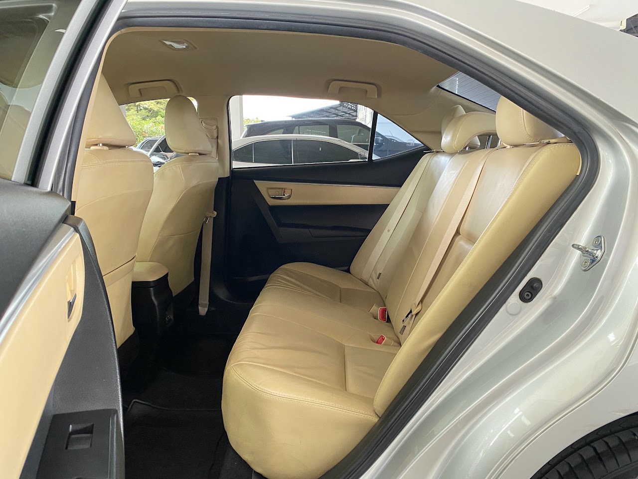 2018 Toyota Altis 1.6G รูปที่ 16
