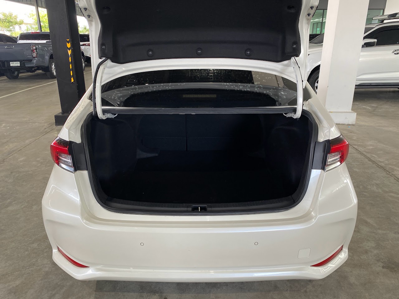 2019 Toyota Altis (New) 1.8Hybrid MID รูปที่ 9