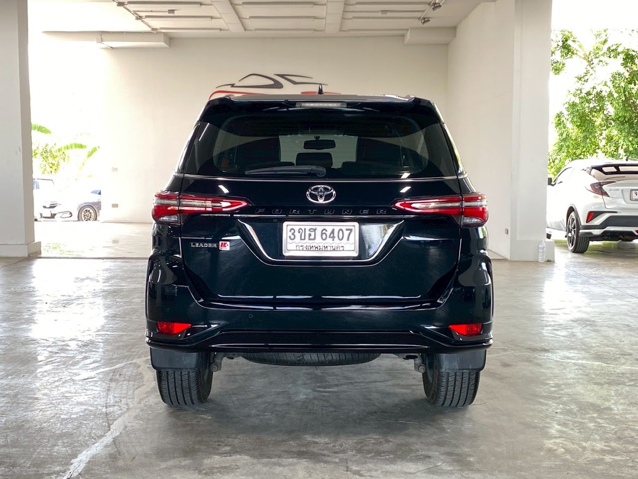2023 Toyota Fortuner 2.4Leader V 2WD รูปที่ 8