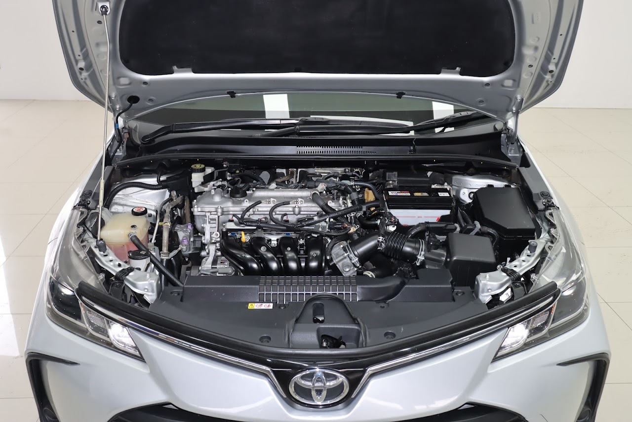 2021 Toyota Altis 1.6G มือสอง สีบรอนซ์เงิน รูปที่ 9