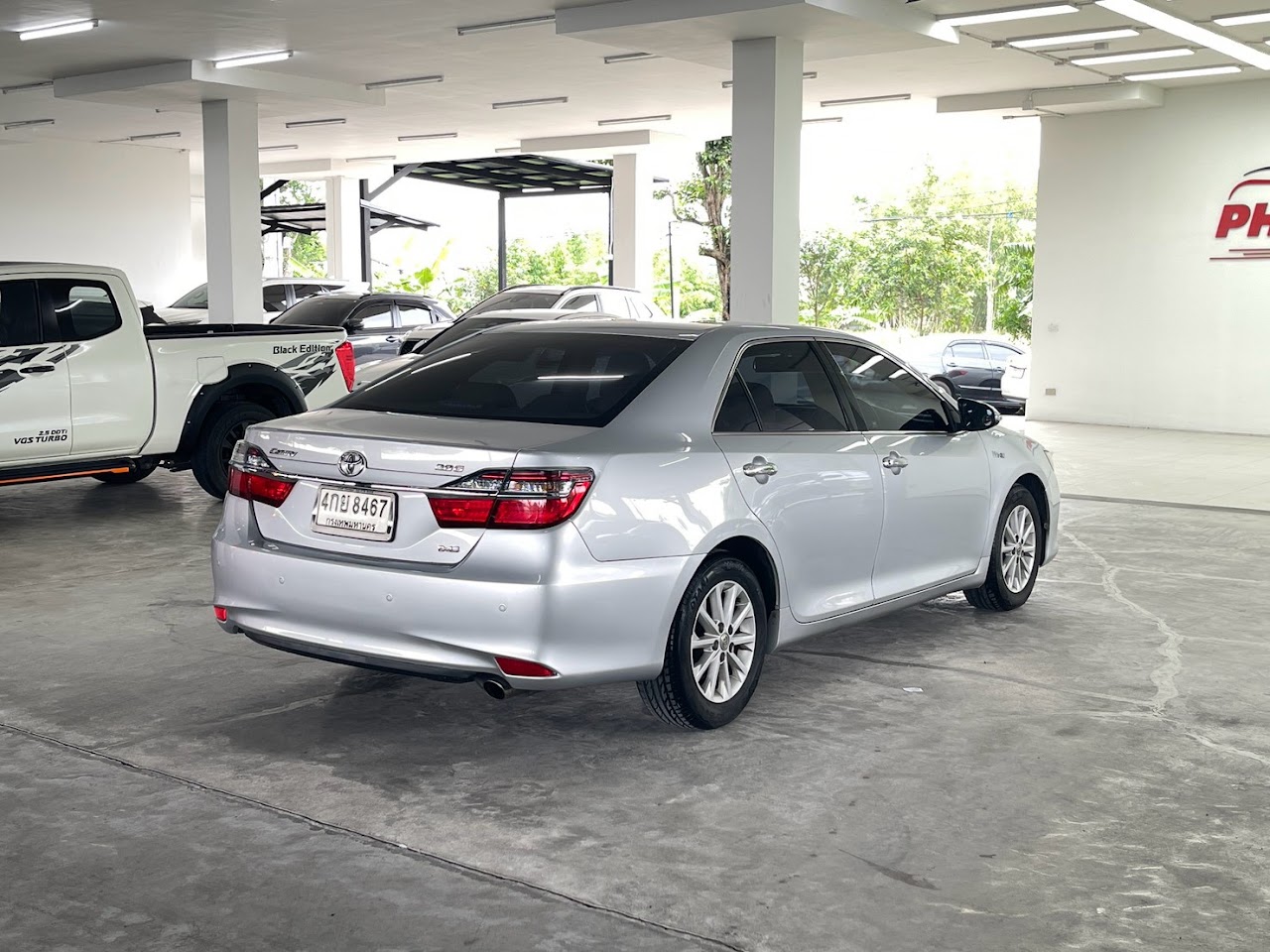 2015 Toyota Camry 2.0G รูปที่ 6
