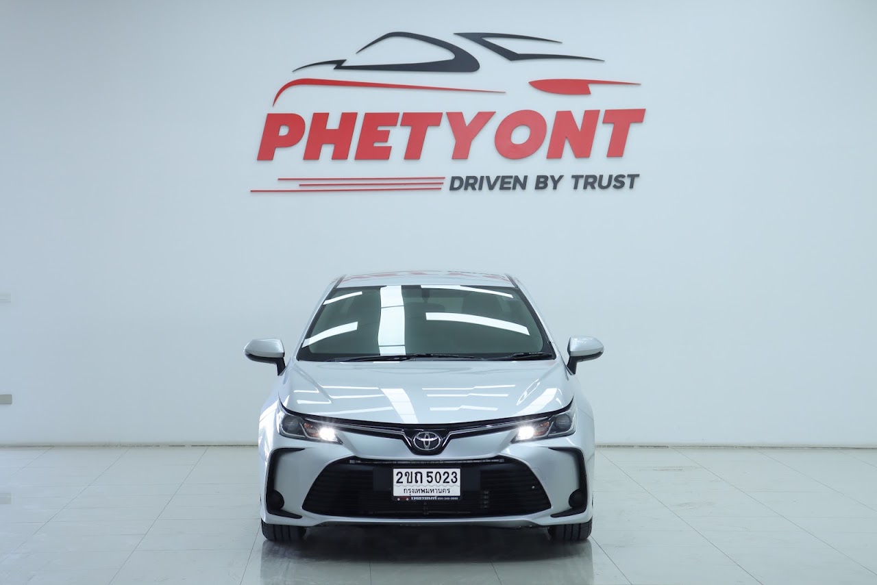 2021 Toyota Altis 1.6G มือสอง สีบรอนซ์เงิน รูปที่ 9