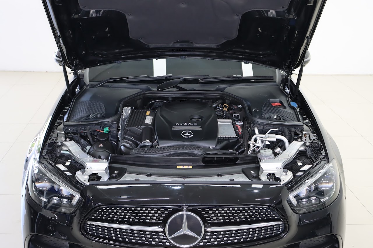 2021 Mercedes-Benz E-Class E 300 e E300e AMG Dynamic มือสอง สีดำ รูปที่ 15