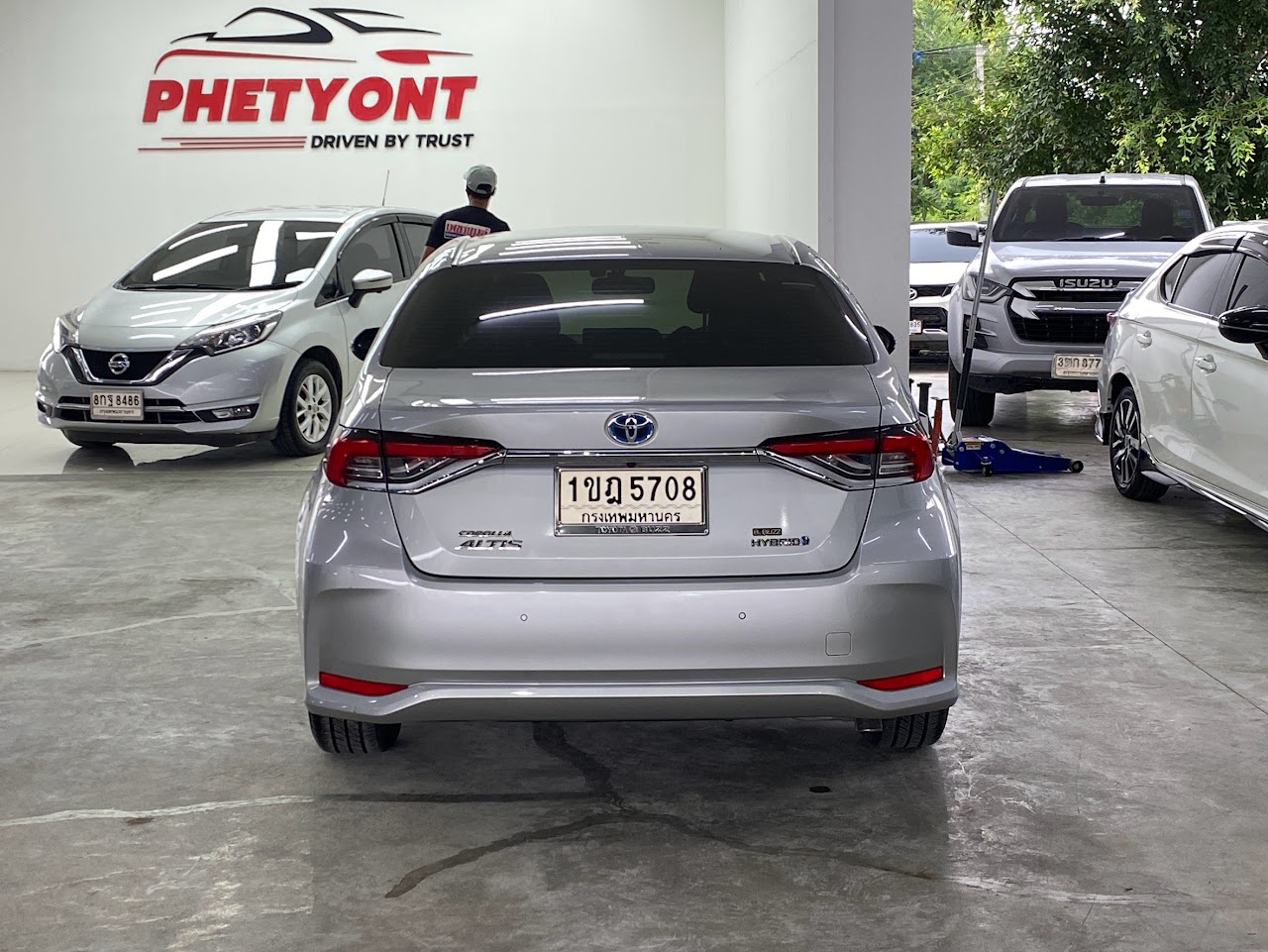 2020 Toyota Altis 1.8Hybrid MID มือสอง สีบรอนซ์เงิน รูปที่ 8