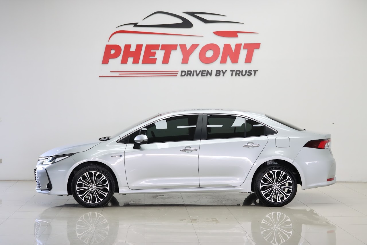 2022 Toyota Altis 1.8Hybrid Premium มือสอง สีบรอนซ์เงิน รูปที่ 13