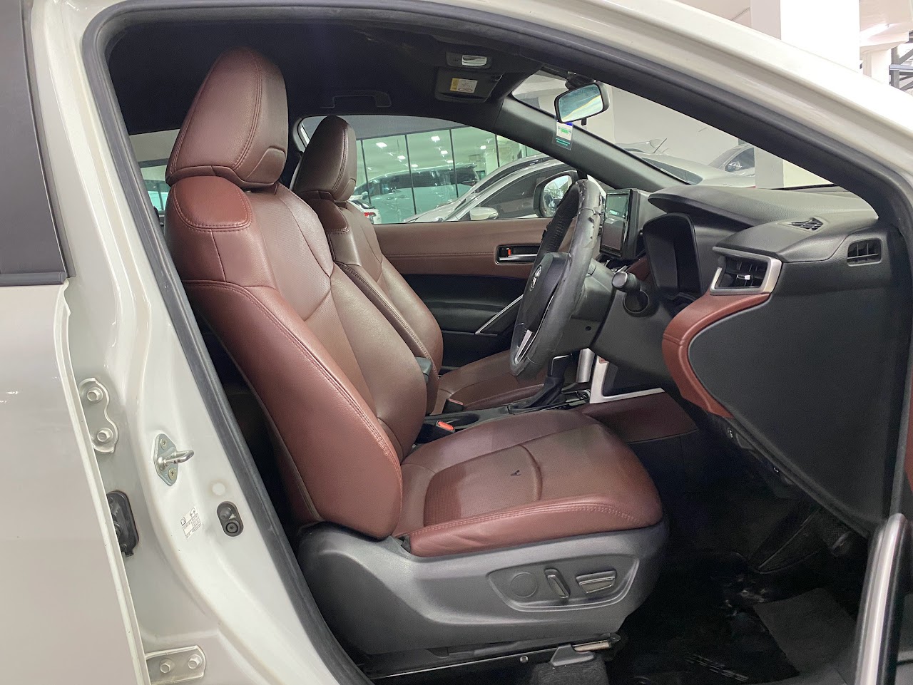 2020 Toyota Corolla Cross 1.8Hybrid Premium รูปที่ 15