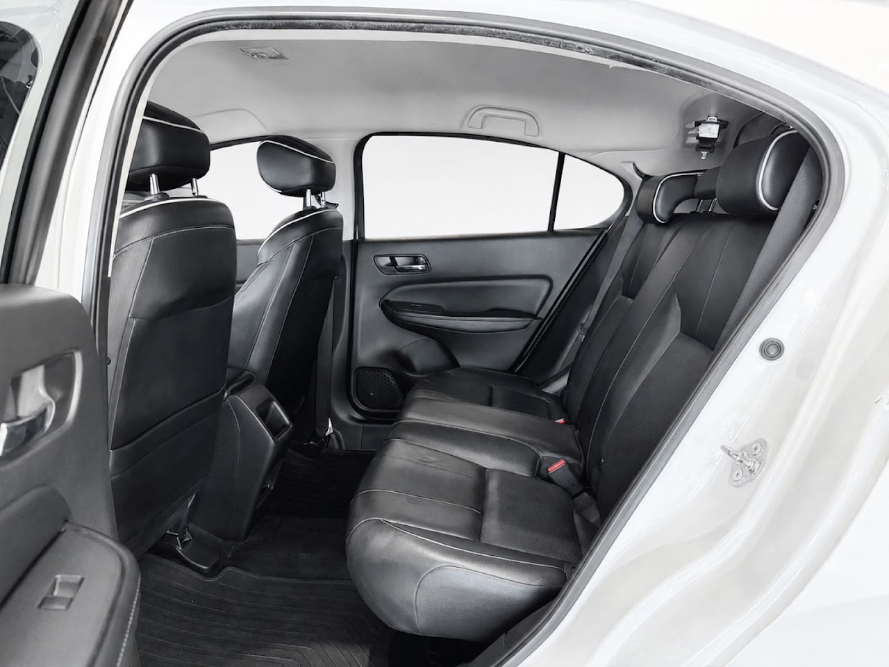 2021 Honda City 1.0SV Hatchback รูปที่ 3