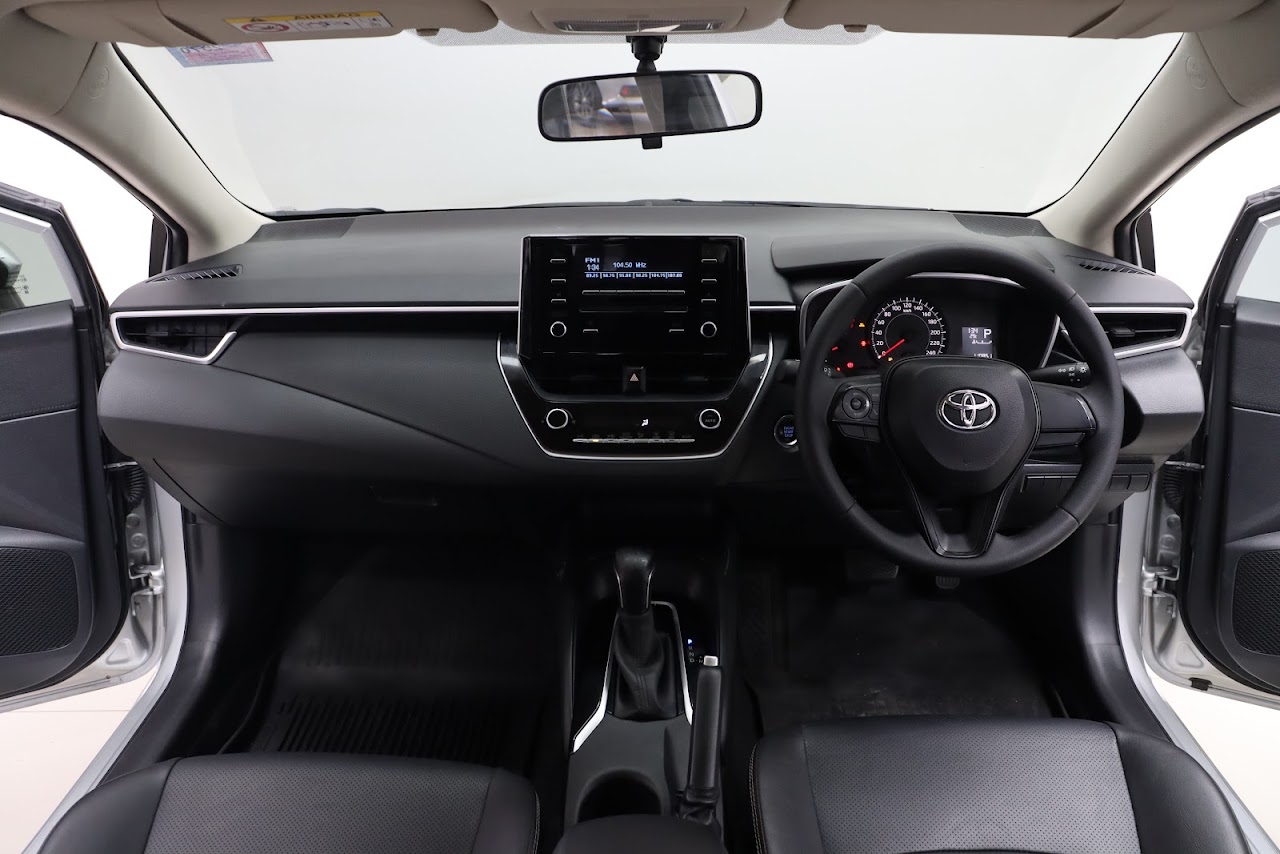 2021 Toyota Altis 1.6G มือสอง สีบรอนซ์เงิน รูปที่ 7