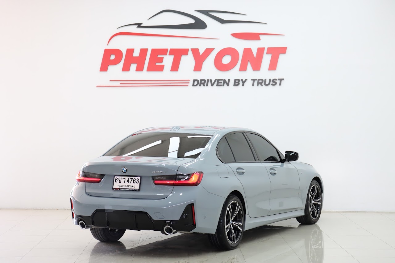 2025 BMW 320d 320d M Sport รูปที่ 9