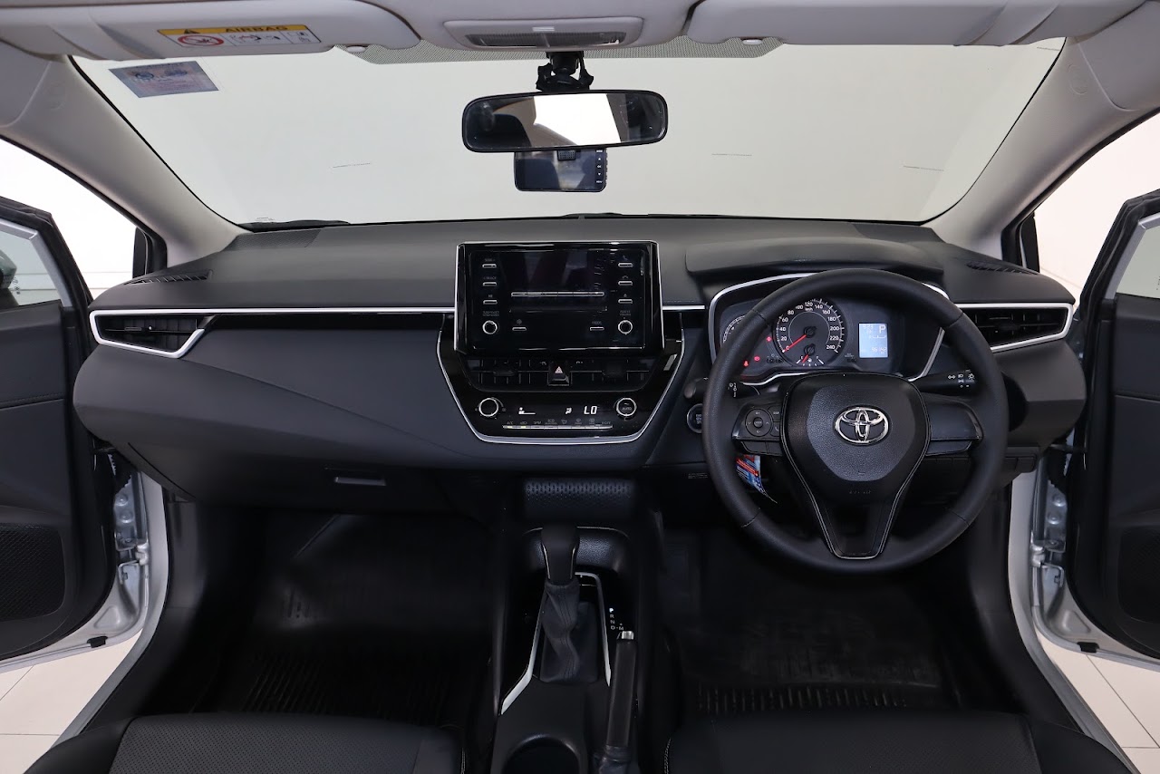 2021 Toyota Altis 1.6G มือสอง สีบรอนซ์เงิน รูปที่ 9