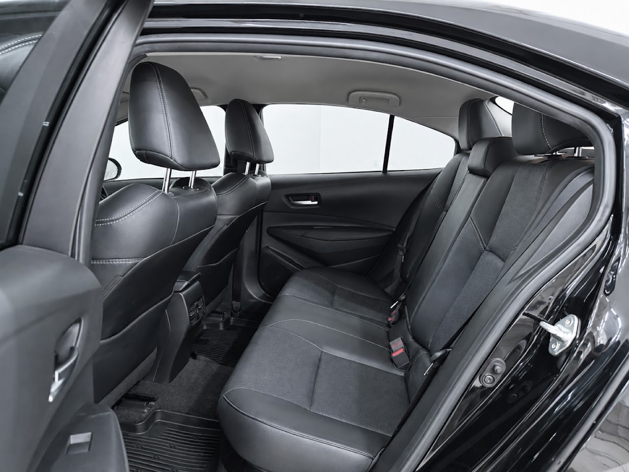 2020 Toyota Altis 1.8Hybrid High มือสอง สีดำ รูปที่ 4