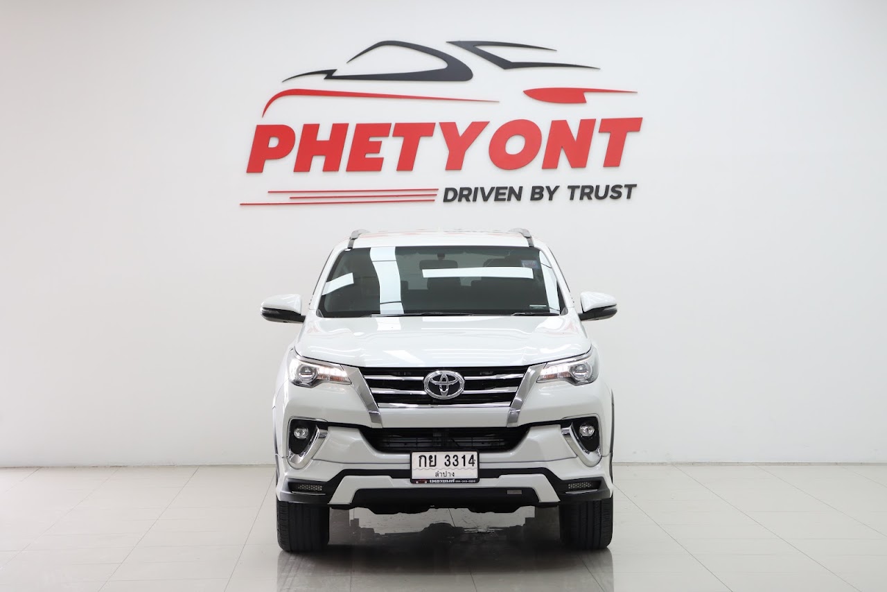 2019 Toyota Fortuner 2.4V 2WD รูปที่ 8