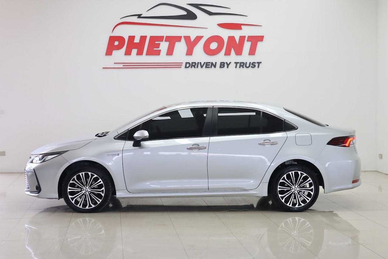 2022 Toyota Altis 1.8Hybrid Premium มือสอง สีบรอนซ์เงิน รูปที่ 13