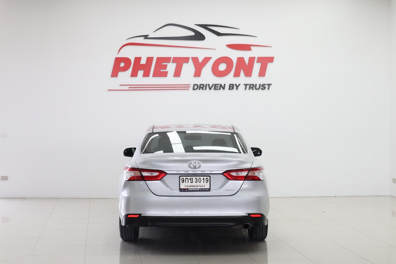 2019 Toyota Camry 2.0G รูปที่ 2